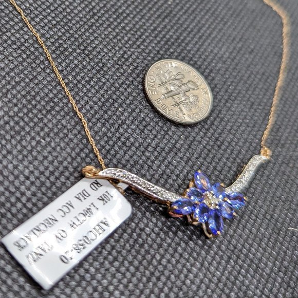 10 karat Gold 1.40ct Tanzanite Diamond Necklace W/ attached Chain